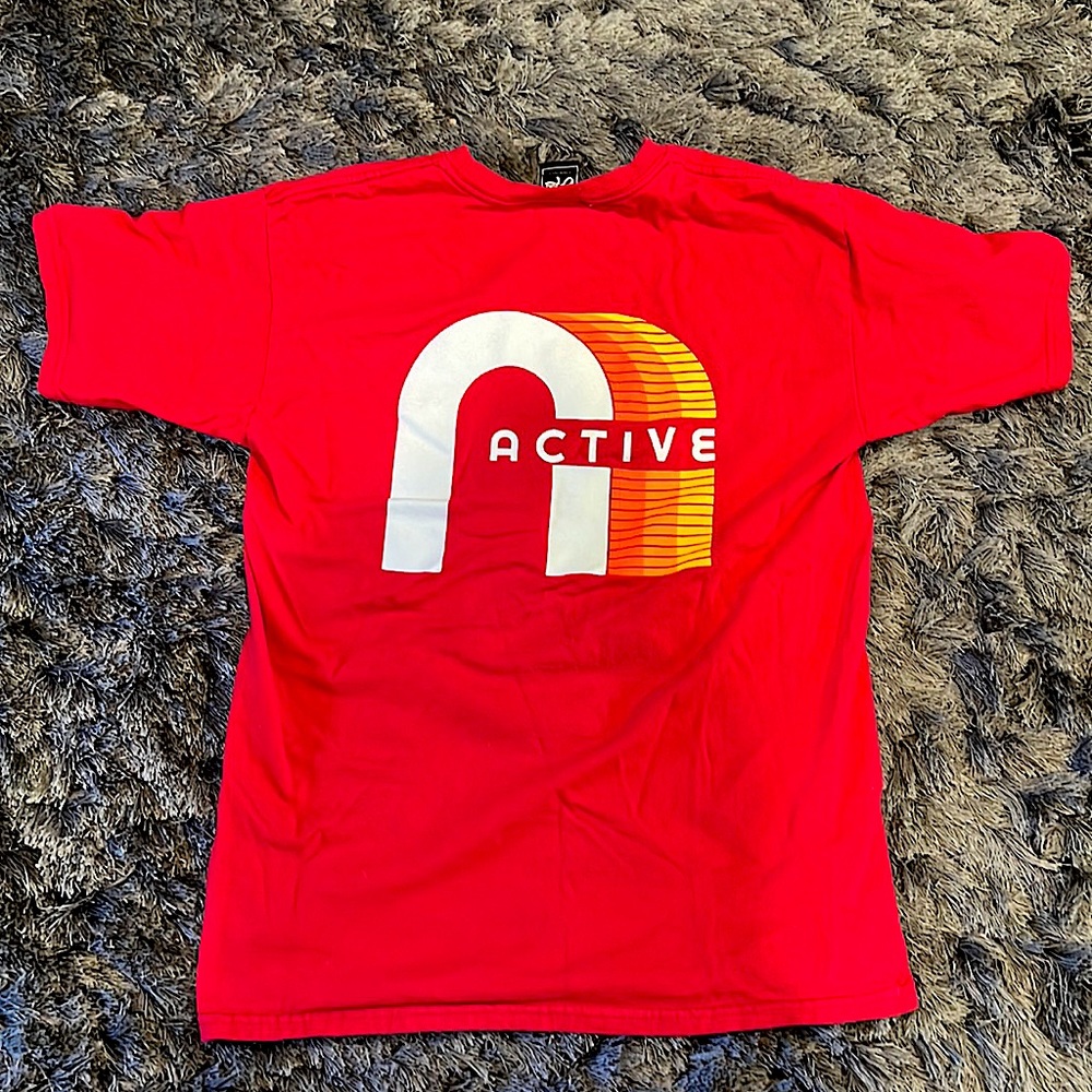 Active shirt size medium